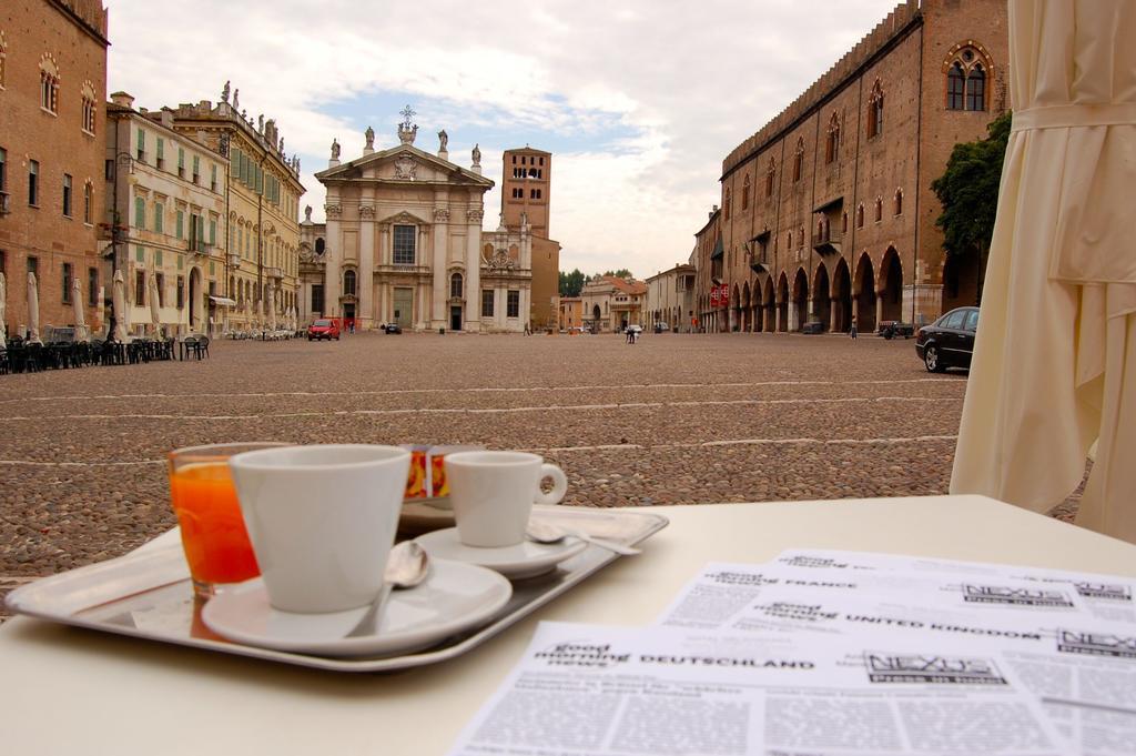 Residenza Accademia Mântua Exterior foto