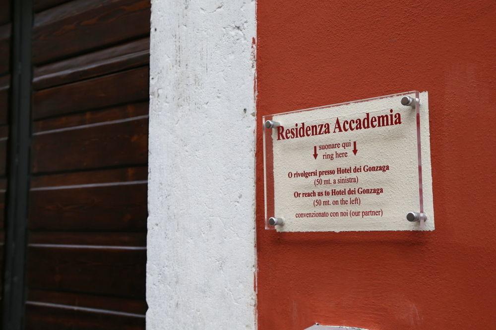 Residenza Accademia Mântua Exterior foto