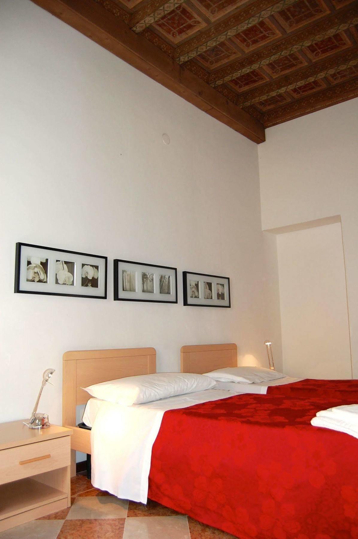 Residenza Accademia Mântua Exterior foto